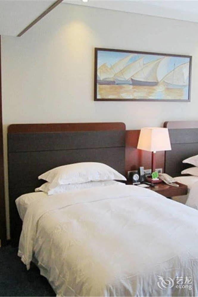 Bavaria City Hotel Beihai Exteriör bild